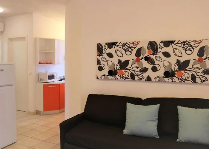 Spacious Apartment With Big Terrace