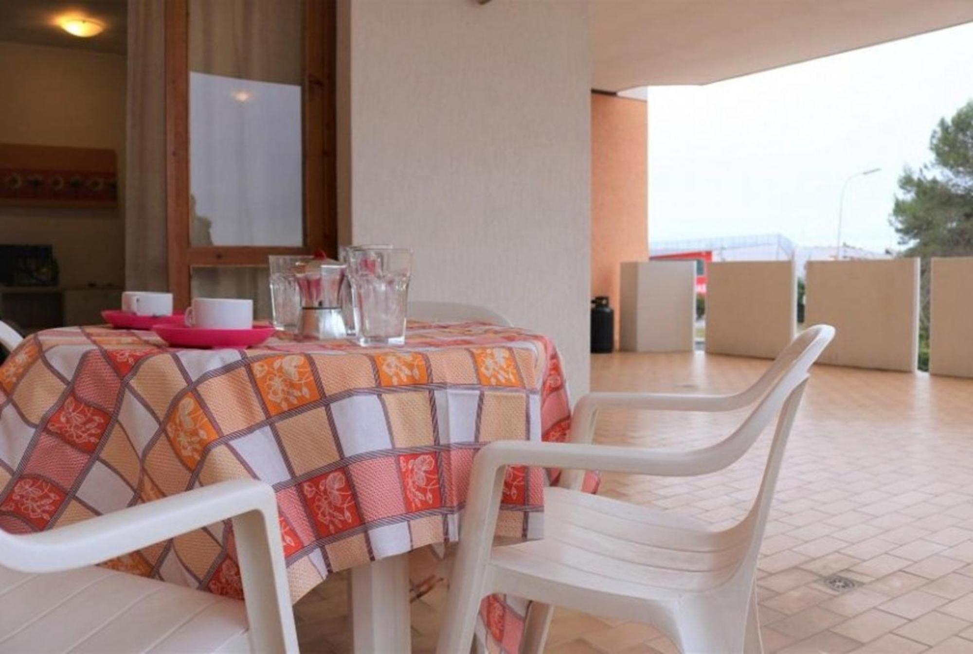 Spacious With Big Terrace *