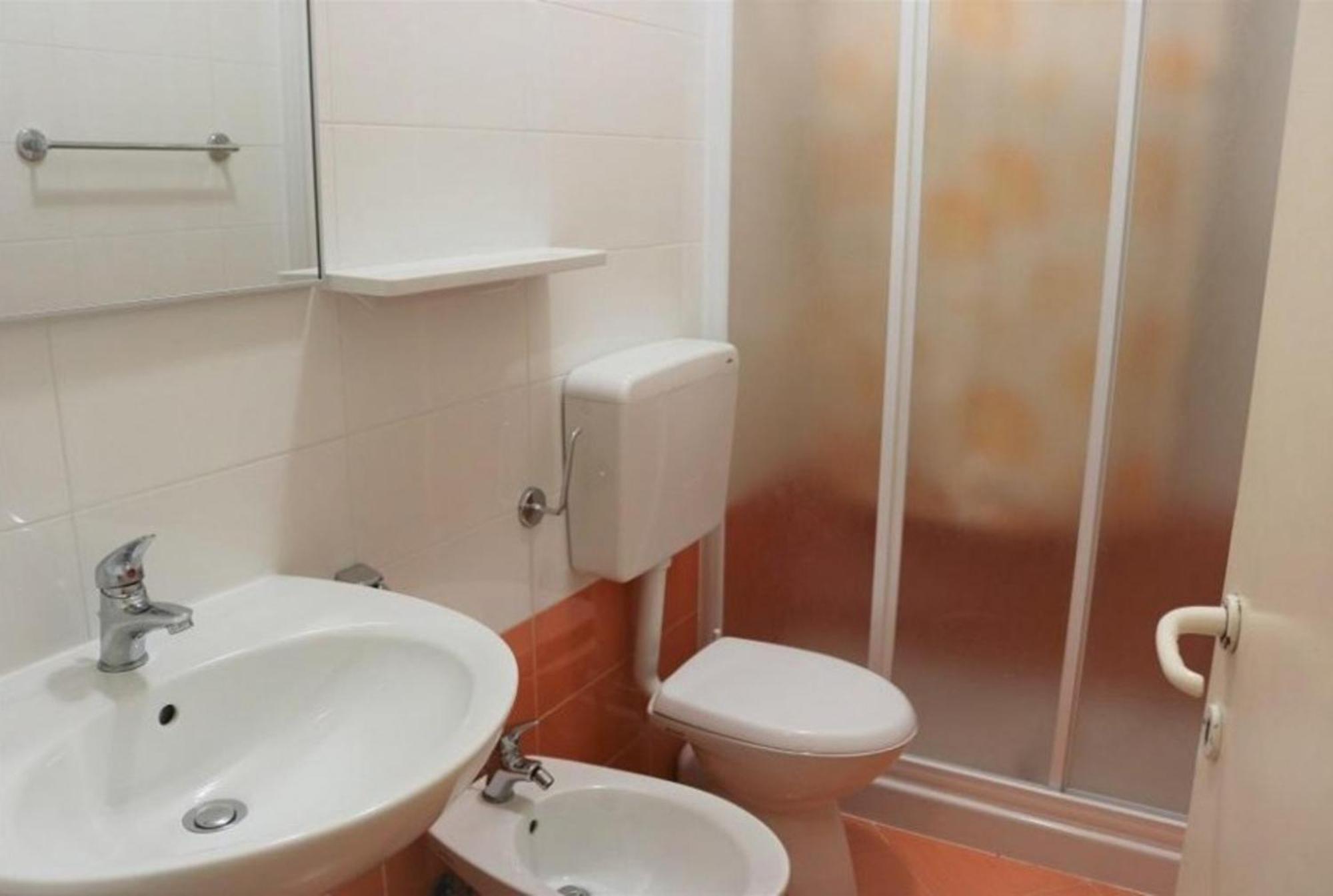Spacious With Big Terrace Apartment *